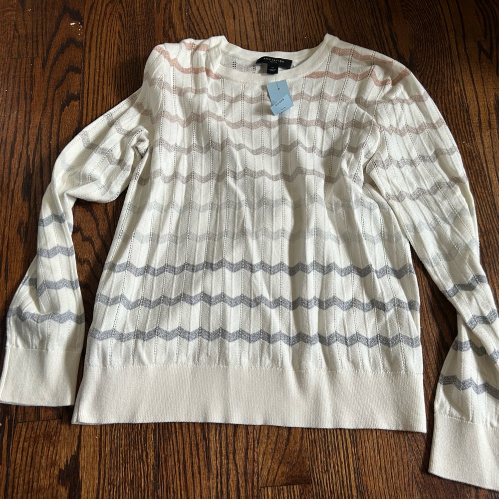 Ann Taylor petite beige chevron metallic sweater size petite large